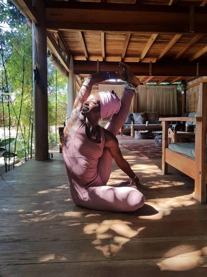 Flowers & Fire Yoga Garden غيلي آير المظهر الخارجي الصورة