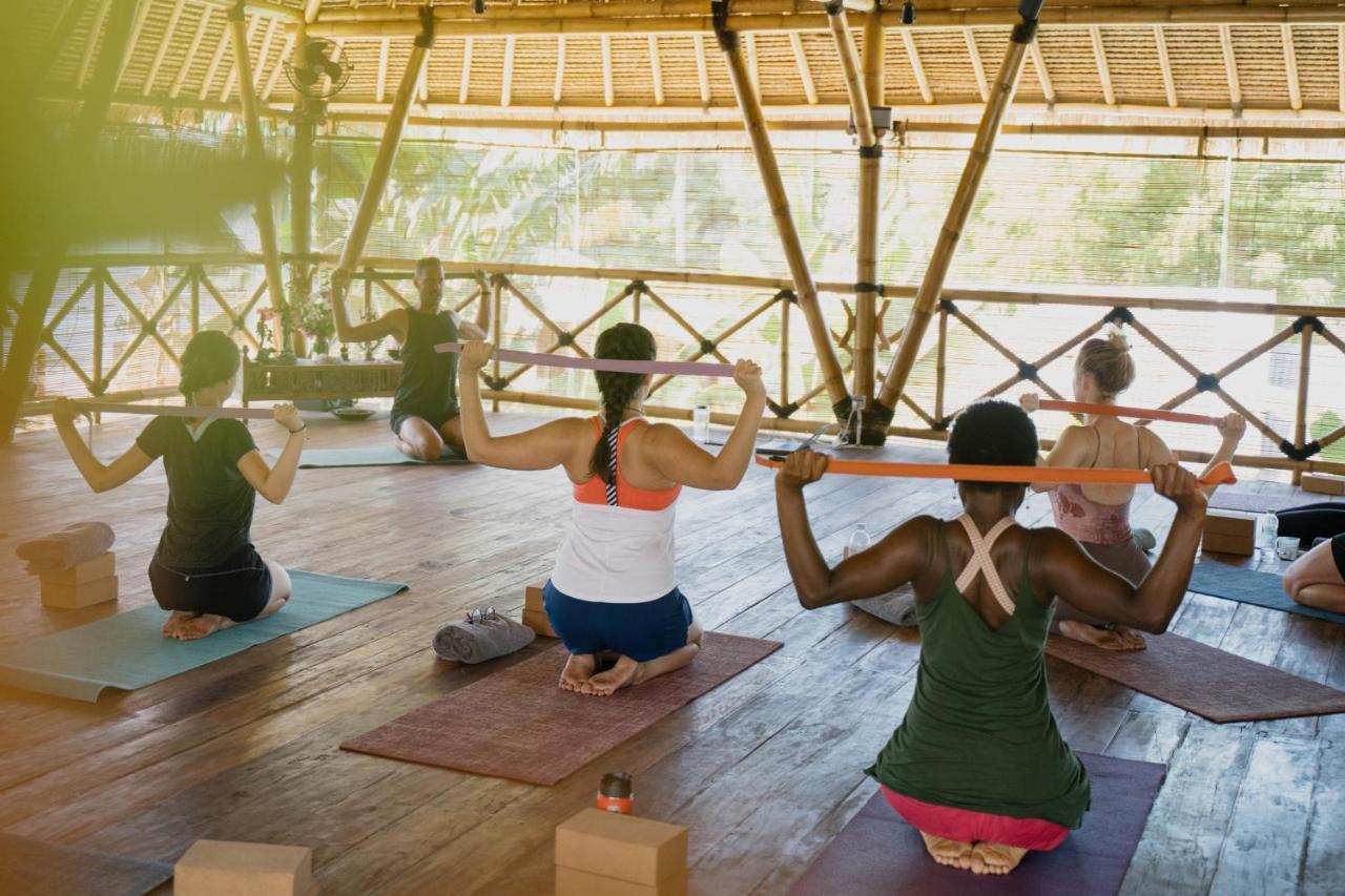 Flowers & Fire Yoga Garden غيلي آير المظهر الخارجي الصورة
